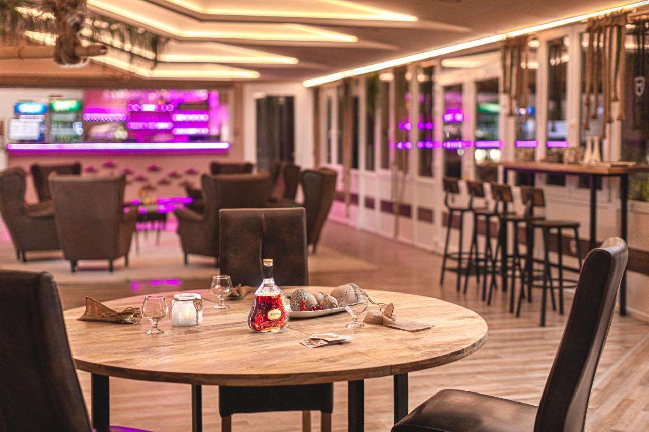 Hotel Mártoni Csárda és Fogadó Szigetszentmárton Exterior foto